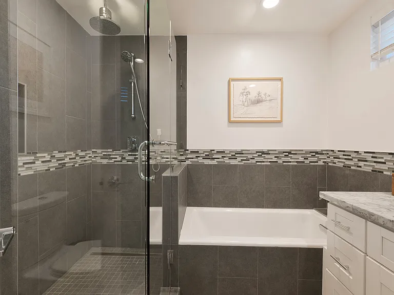 12803 Bloomfield St #2 — Photo 24