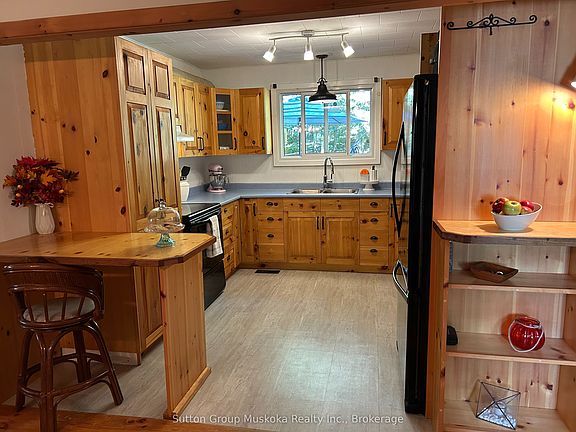 3rd image of 26 Sugar Maple Ln