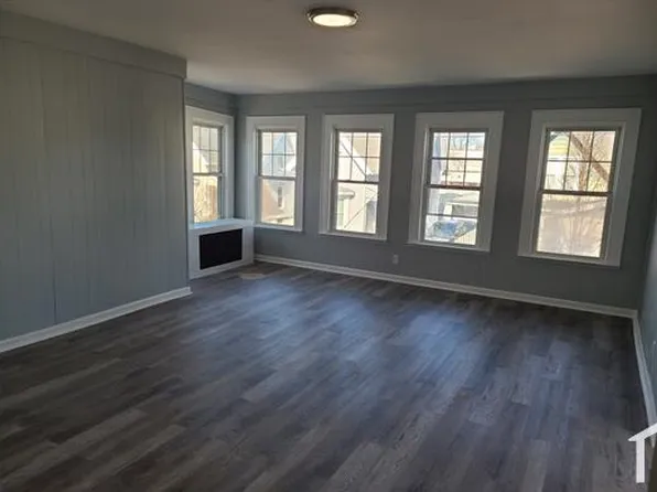 31 Bassick Ave #2, Bridgeport, CT 06605