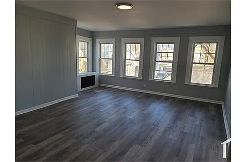 31 Bassick Ave #2 Photo 1