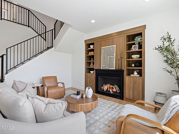 4th image of 6602 Trout Creek Ct