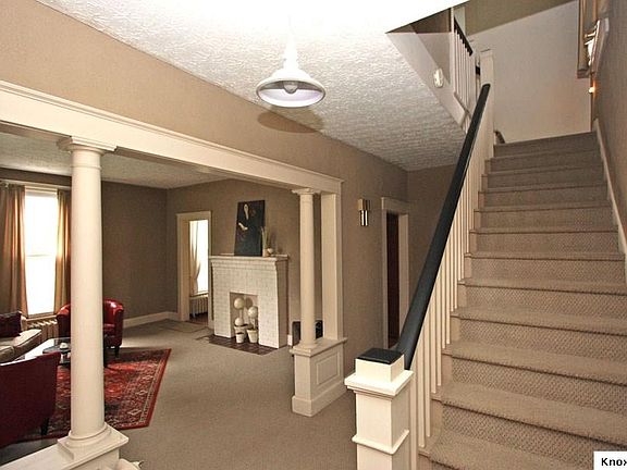 2nd image of 605 E Chestnut St