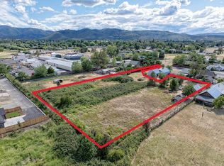 963 Lozier Ln, Medford, OR 97501