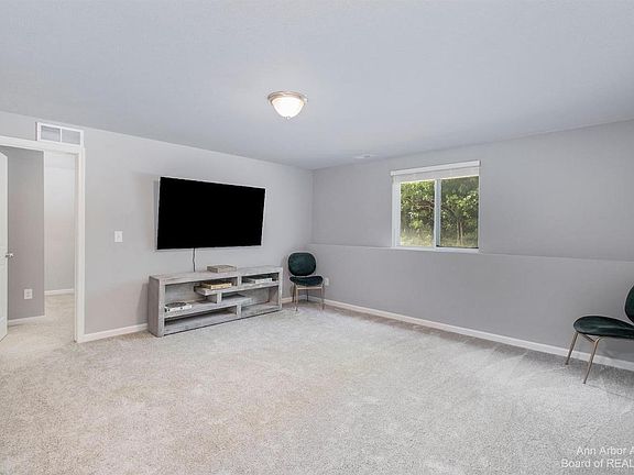 5th image of 72292 Beacon Ct
