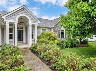 2691 Abbey Knoll Dr, Lewis Center, OH 43035