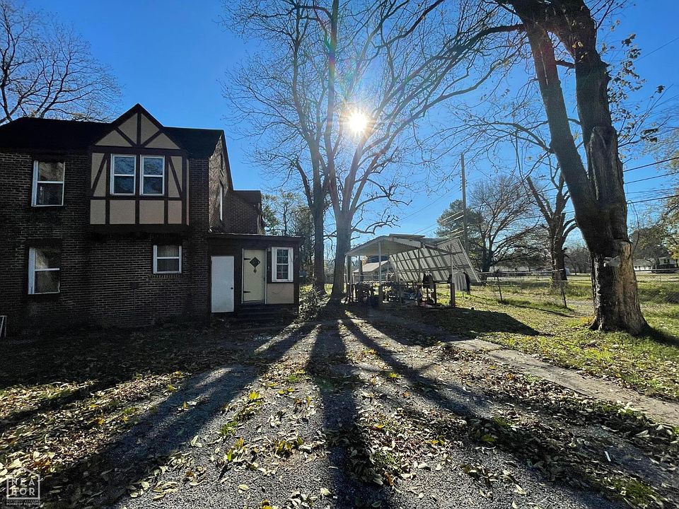 2nd image of 619 Walnut St