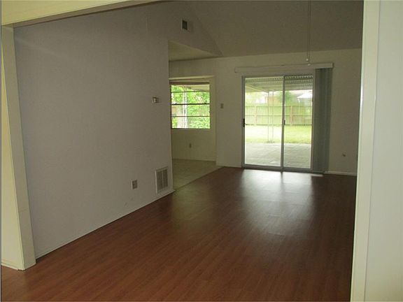 5th image of 12043 Stroud Dr