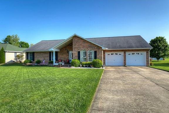 3rd image of 110 Tad Lincoln Ct