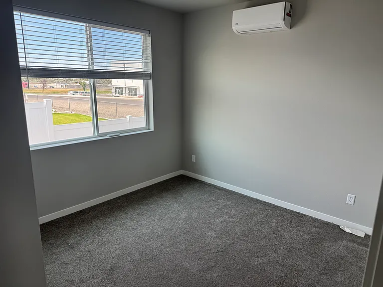 121 Poplar St — Photo 7