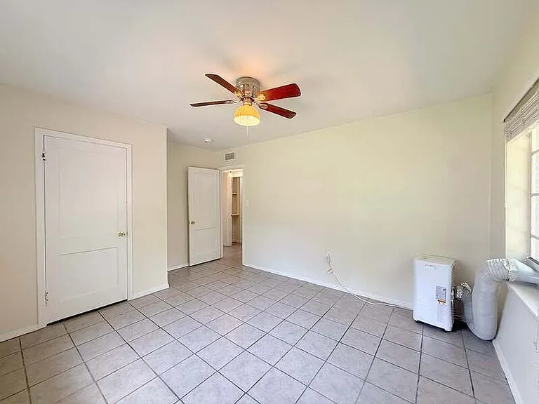 1318 Divot Ln — Photo 25