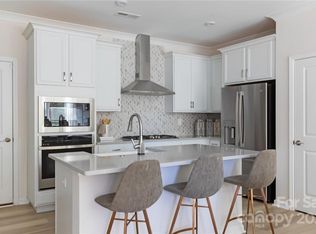 315 Cloudcroft Aly, Charlotte, NC 28217