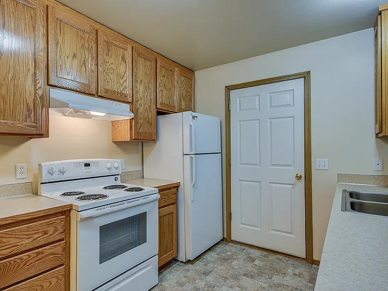 0850-1293 NW Elwha — Photo 2