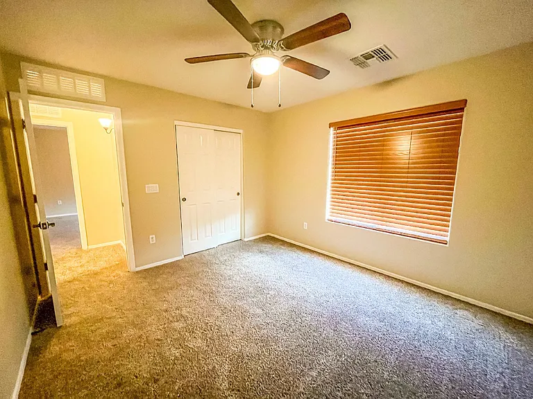 853 W Calle Barbitas — Photo 19