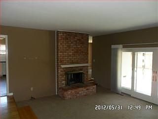 4th image of 226 Thomas Dr