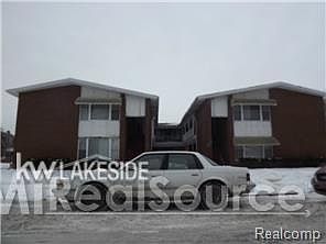 1st image of 10040 Roseberry St