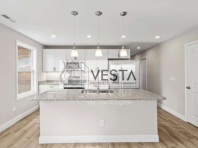 474 Hague Dr — Photo 16