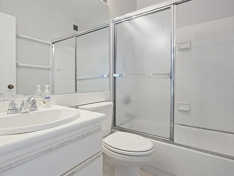 300 W 110th St #10K — Photo 5