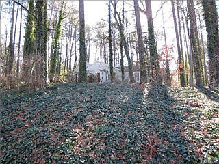 2nd image of 3601 Hathaway Rd