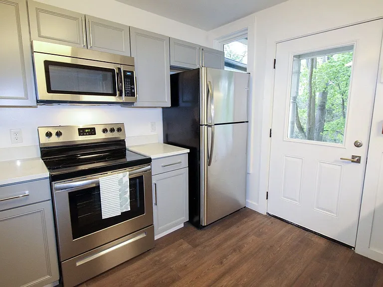 522 Stewart Ave — Photo 105