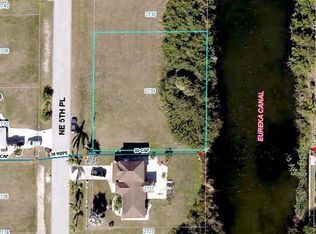 2733 NE 5th Pl, Cape Coral, FL 33909