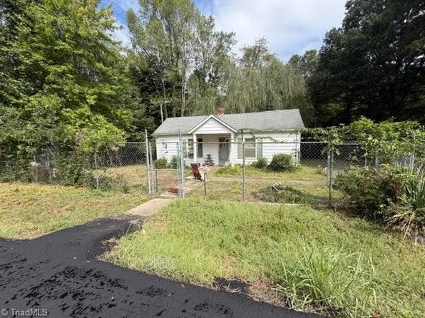 193 Nance St, Eden, NC 27288