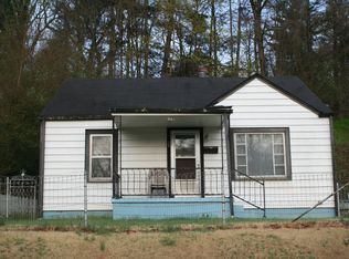 621 Monroe Ave, Pulaski, VA 24301