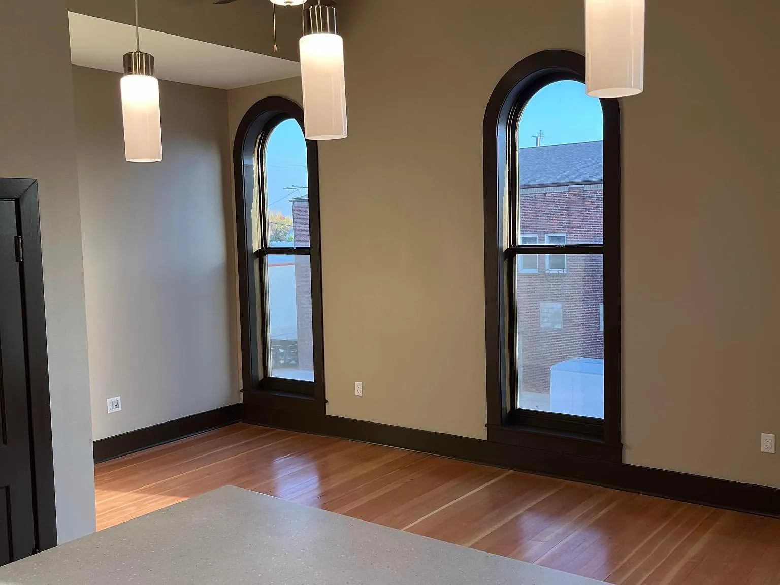 1 bed, 752 sqft, $875 — Photo 2