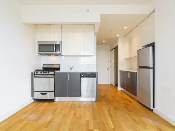 11-05 30th Road image 1 of 9