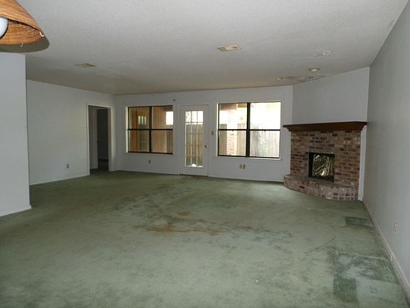 3rd image of 401 Bayshore Dr