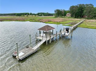 635 Haystack Landing Rd, Newport News, VA 23602