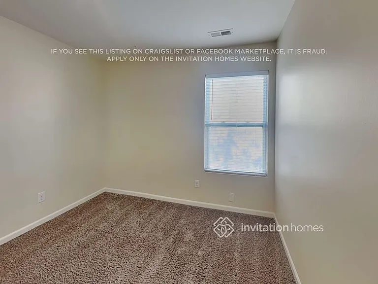 233 Aershire Ct — Photo 12