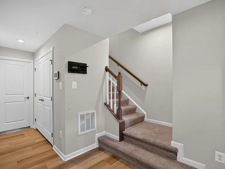 151 Seldovia Dr — Photo 11