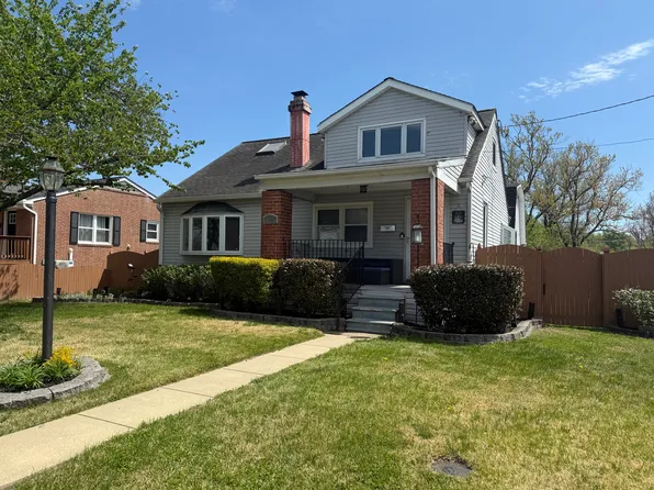 119 Cloverhill Rd, Pasadena, MD 21122