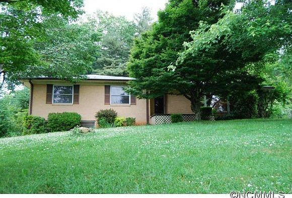 1st image of 1004 Park Place Trl