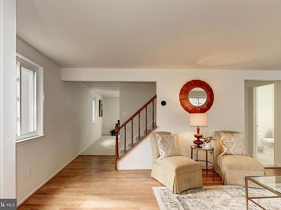 3rd image of 14430 Pebble Hill Ln