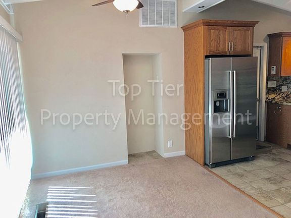 4th image of 33 McConnell Ln