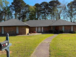 107 Evonshire Dr, Arkadelphia, AR 71923