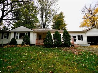 15869 Ridgewood Dr, Middlefield, OH 44062