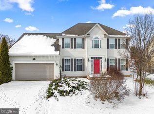 13514 Essex Dr, Hagerstown, MD 21742