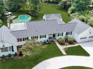 108 Witch Ln, Norwalk, CT 06853
