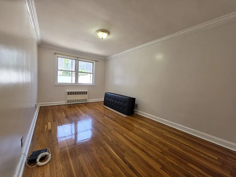 2052 E 60th St #1 — Photo 13