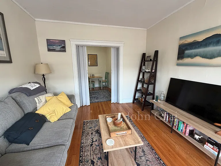 127 Sutherland Rd #K — Photo 12