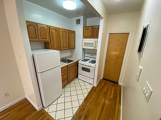 1st image of 304 Pleasant Ave #N2