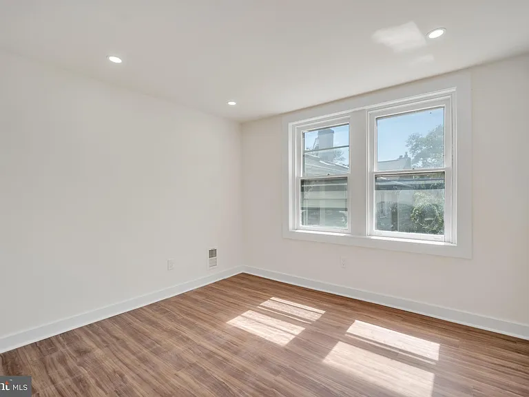 140 S Keswick Ave — Photo 10