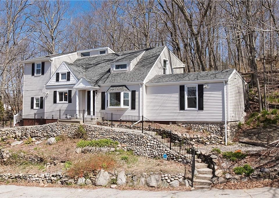 1st image of 3 Angell Ave