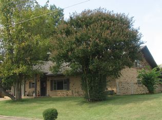 2000 W Holmes Rd, Memphis, TN 38109