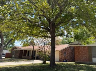 306 Enchanted Dr, San Antonio, TX 78216
