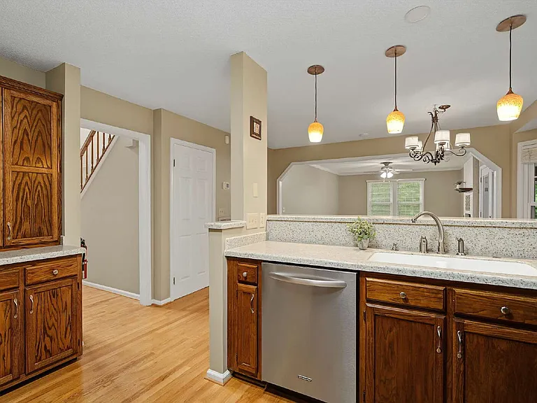 106 Dilworth Ct — Photo 19