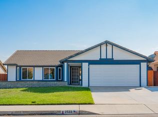 2533 W Loma Vista Dr, Rialto, CA 92377