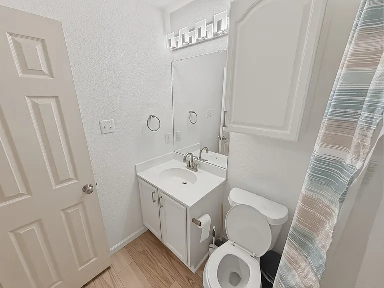 436 Grey Feather Ct — Photo 10